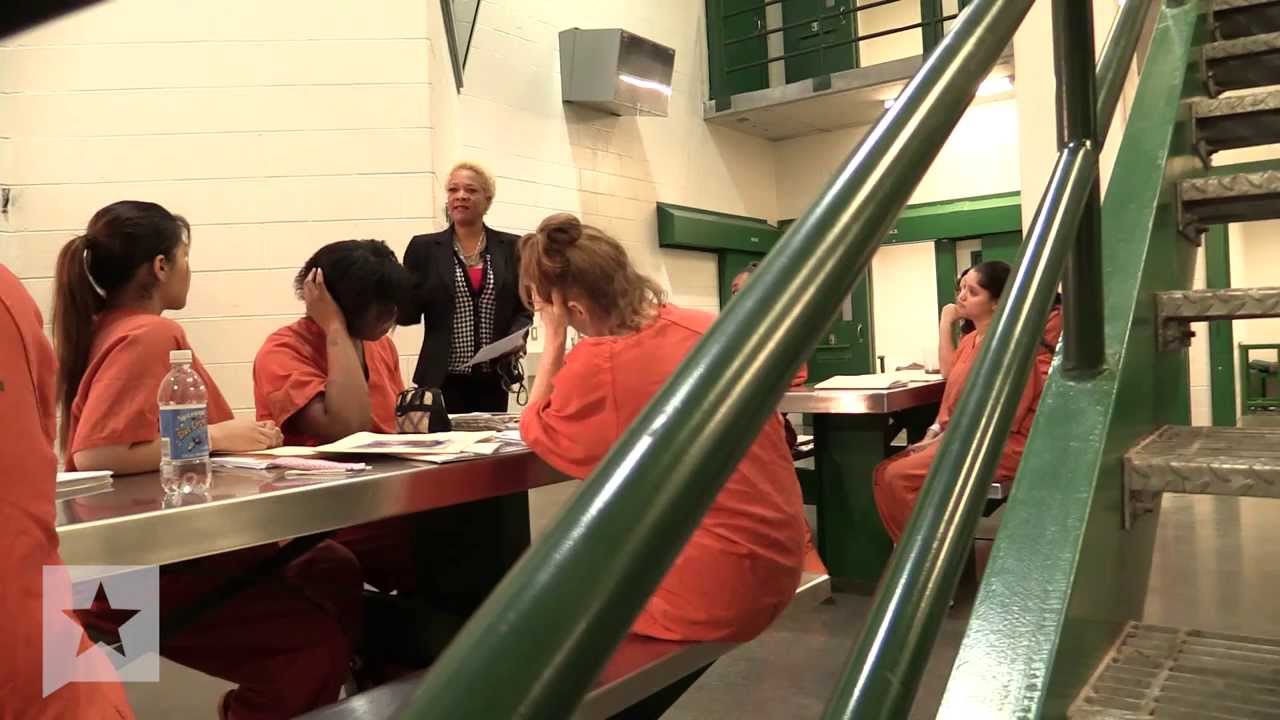 Pregnant Inmates Find Help To Stay Out Of Jail Youtube 