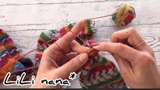 靴下を編みながらおしゃべり♪