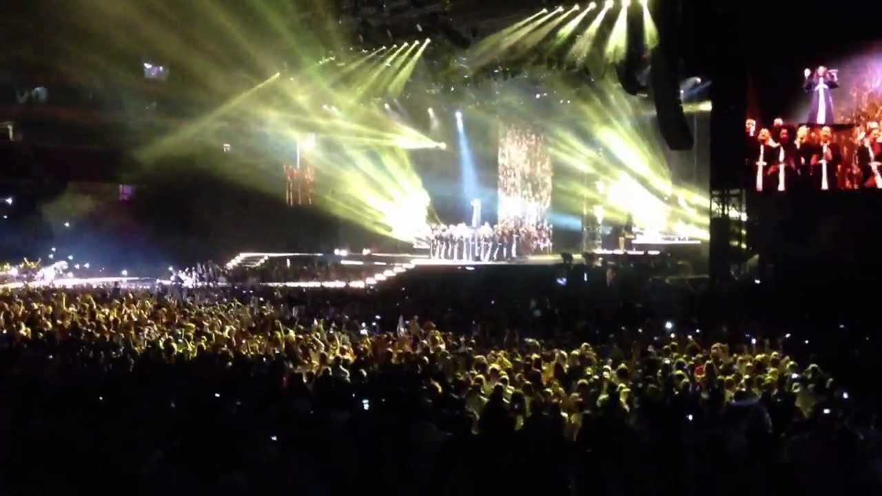 Madonna- The MDNA World Tour Live in İstanbul Like A Prayer-2 07-06 ...