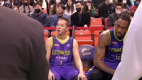 魔兽拿来台后次低得分！NBA级主帅暂停时开喷：别逼我骂人 - 天天要闻