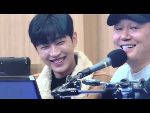 그리움과 추억 @진영 웃을때 젤 예뻐♡(컬투쇼 中)
