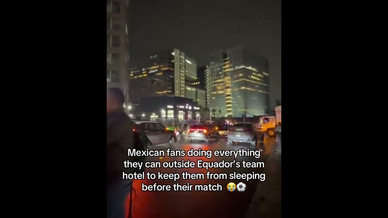 Doing their part 🤝😂 (via @zaritzisosa/X)