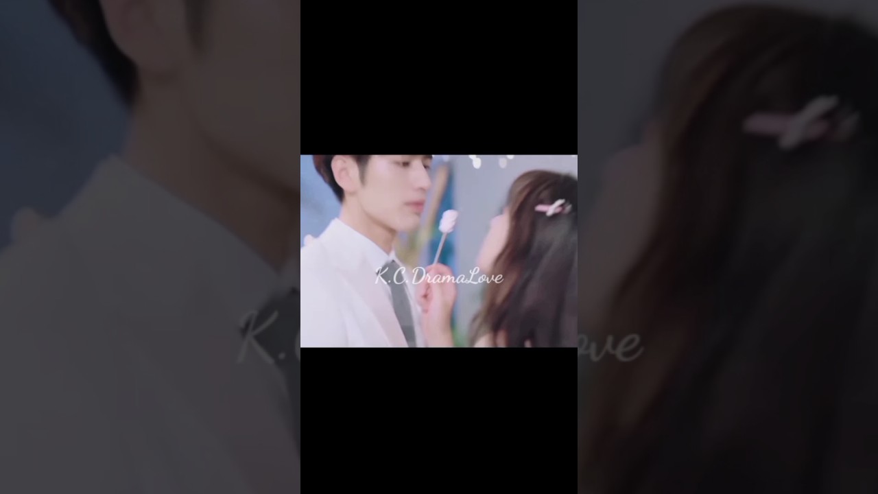 Accidental kiss happen😘💞