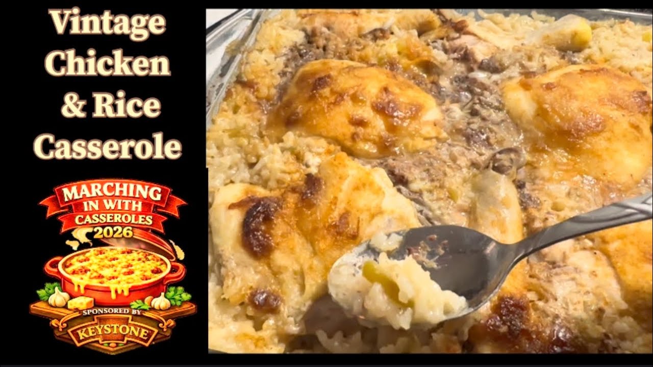 Простая запеканка из курицы и риса в винтажном стиле