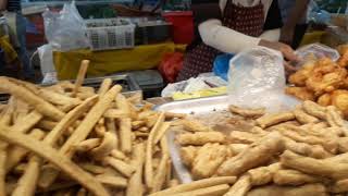 RIUH PASAR MALAM