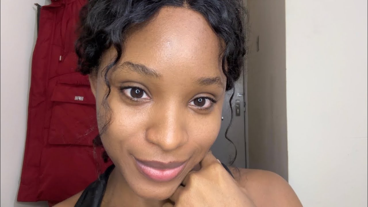 ASMR Gum Chewing Role-play ✨ You told a shy girl to chew close to your ears👂 