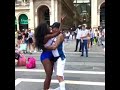 ?Pareja bailando-- otro trago?? un baile as?