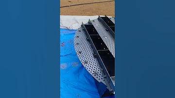 Tray of distillation columns #