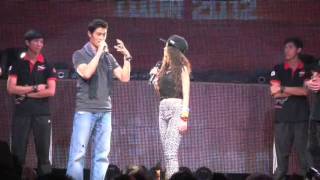 Johnny Trí Nguyễn dạy Khởi My múa võ