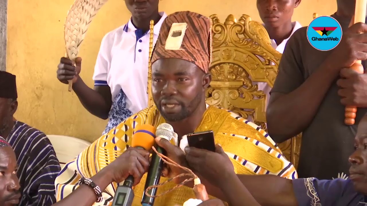 Let's give peace a chance - Saboba Paramount Chief