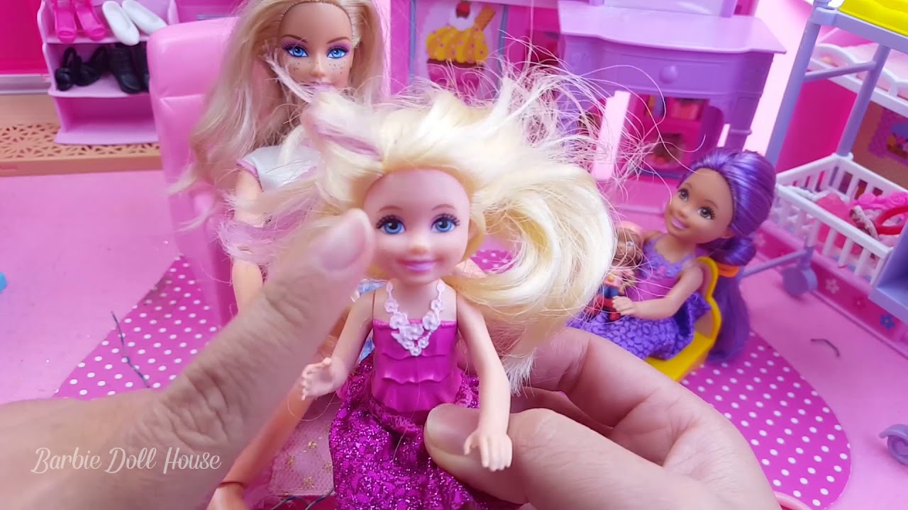 barbie hairdressing case