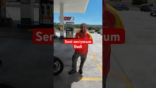 Bir Benzinlik Hikayesi. Hikayenin Başı Da Sonu Hep Aynı Sevmek Ve Sevilmek Istiyoruz.