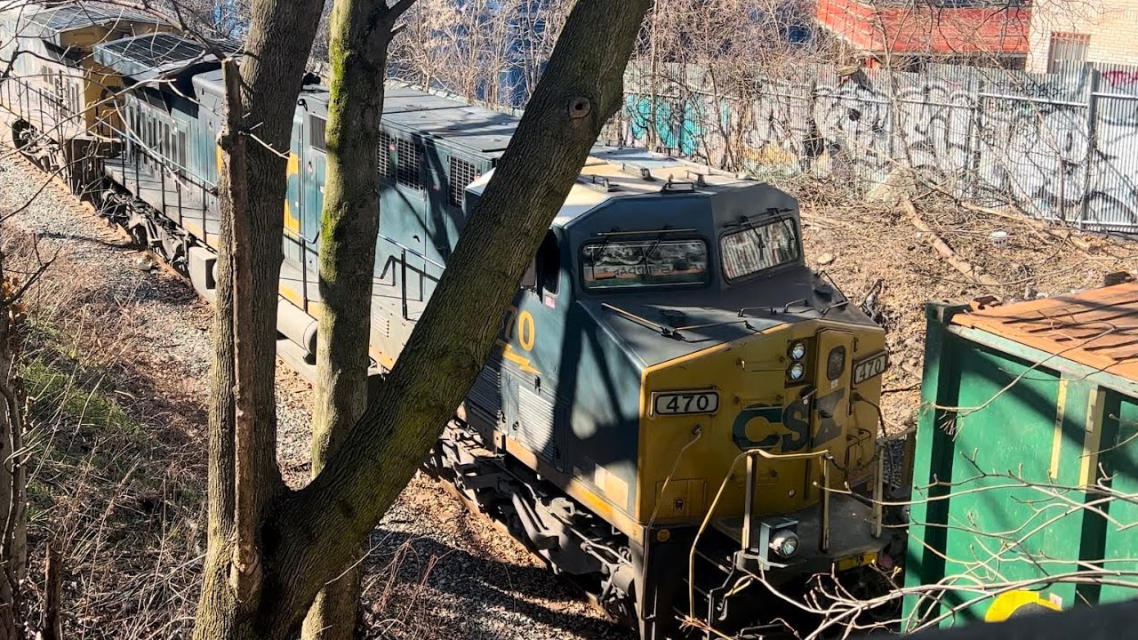 CSX: YN2 CW44 leads Y102 to Fresh Pond Yard with 62 cars! - YouTube