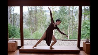 Contemporary Dance Performance to 