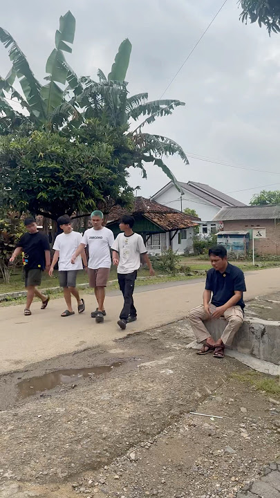Kalian waktu bocil pernah ngeledekin indukan ayam ga si #shorts #lucu #kocak