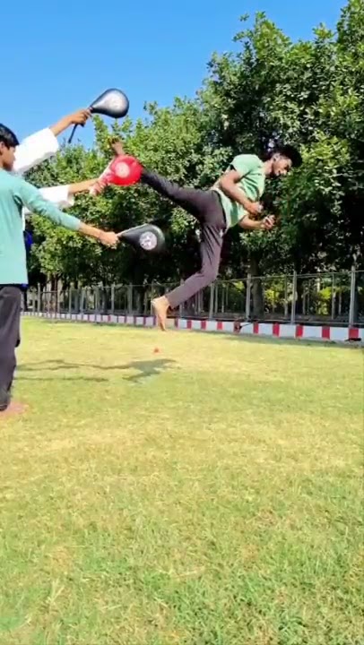 360kick 3 kick #trending #360kick #jumpingkick #taekwondofamily #youtube #youtube #youtuber