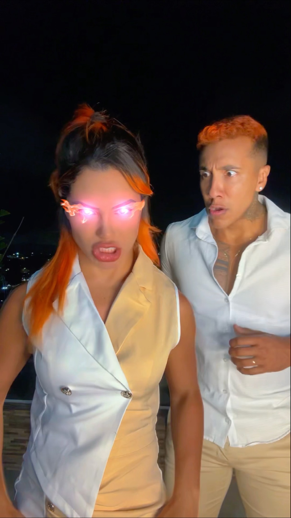 Eu tenho dois lados! E vcs? ?? @ApolloSant #entretenimento