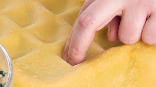 【製氷皿レシピ】リコッタチーズとほうれん草・ミートソースの手作りラビオリ