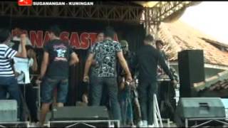 DINA SASTRA LIVE SUGANANGAN