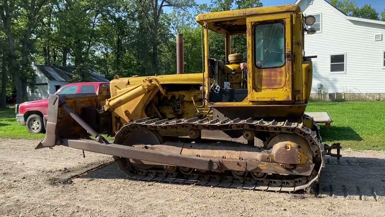Cat D7 Dozer Running