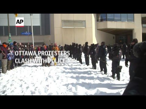 Ottawa protesters clash with police over mandates