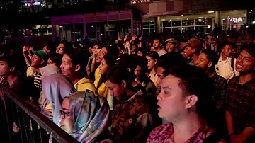 BXc MALL MUSIC IN THE PARK NAIF (SONG : AIR DAN API & AKU RELA) 17 JUNI 2016