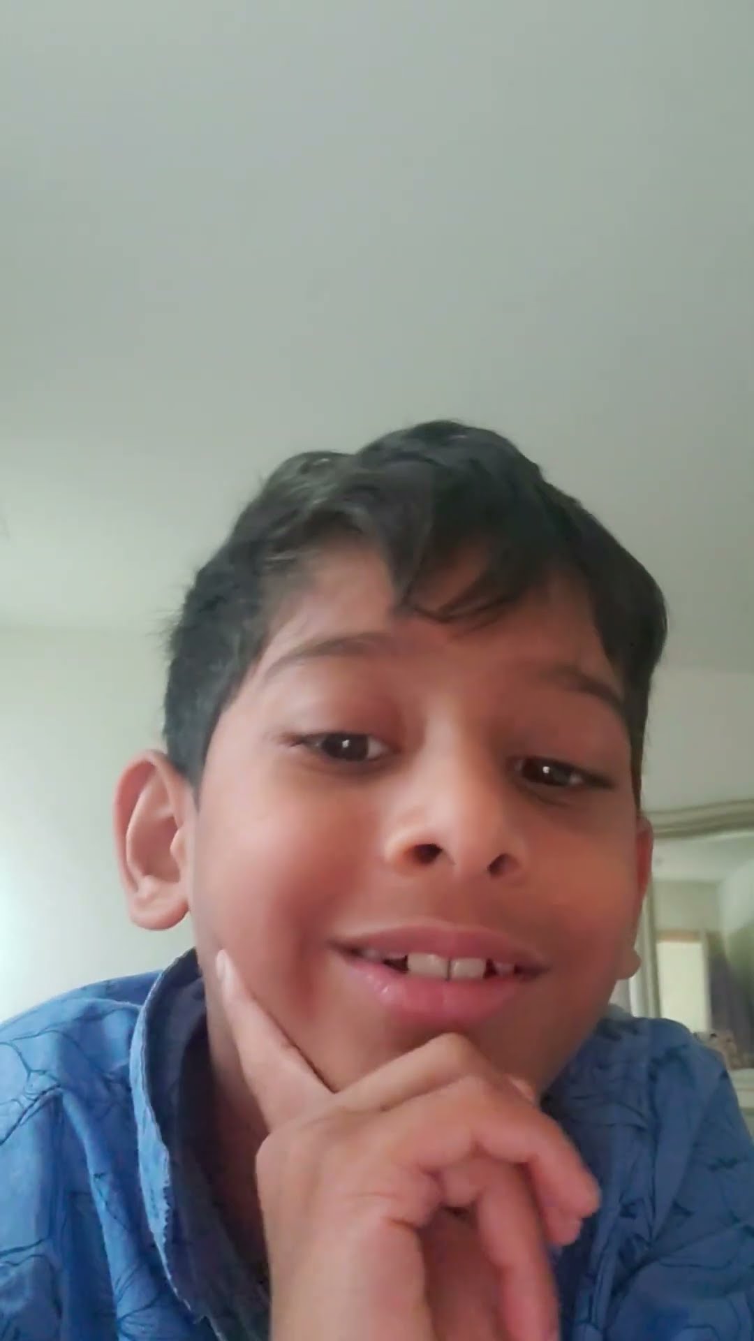 IM BACK ON YOUTUBE - YouTube