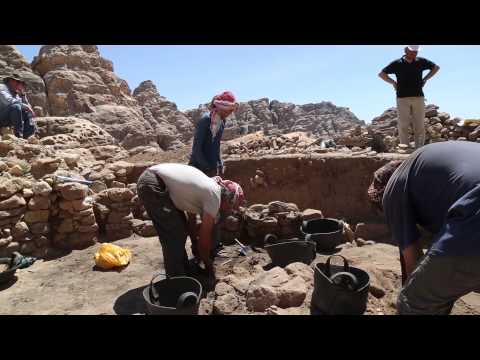 Video: How An Archaeologist Works