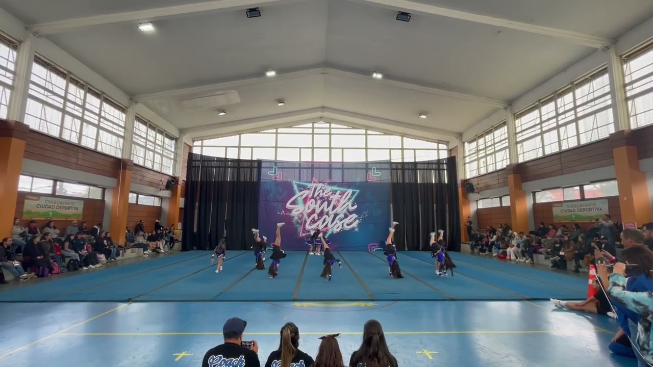 4. Storm Sassy Deluxe - Junior Coed Elite Nivel 1