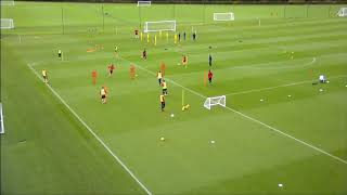 Middlesbrough F.C. - passing drill with through ball screenshot 5