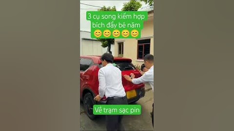 VF5 song kiếm hợp bích đẩy xe về trạm sạc.🥰