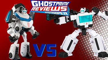 Buzzworthy Bumblebee Animated Universe Autotrooper  VS Botcon 2011 Autotrooper.