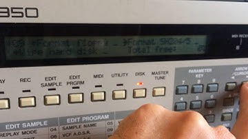 Akai S950 with Gigafile