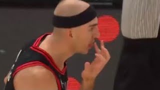 Alex Caruso Licks His Lips on FUNNY New Celebration 