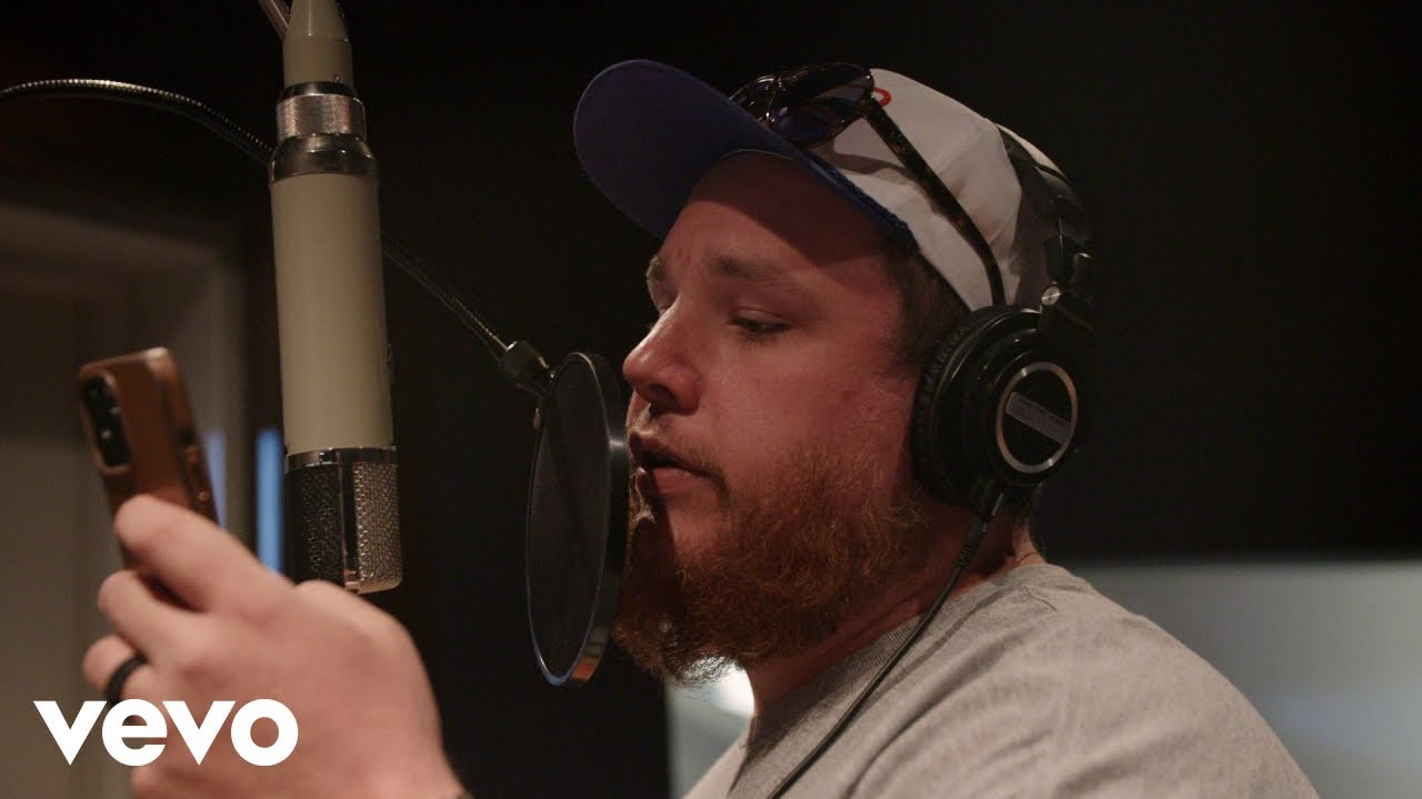 Luke Combs   Where the Wild Things Are Official Studio Video
