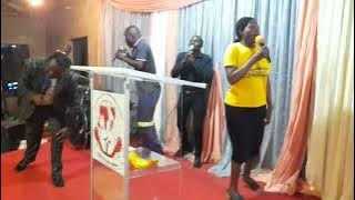 Shongwe NeKhuphika perfomance /JESUS PAID REVIVALS