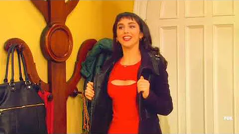 Molly Ephraim Photo 7