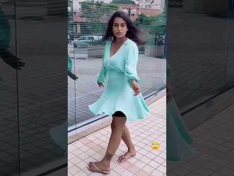 Girl Upskirt Windy Day 🙄 Beautiful Girl #viral #shorts #trending