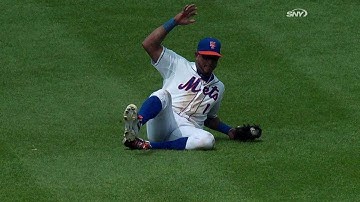 MIA@NYM: Valdespin makes a sliding catch in right