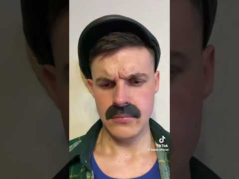 Твой батя фотографирует