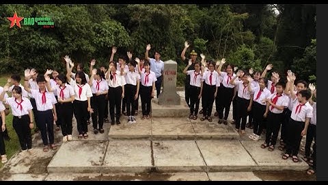 Tiết học biên cương bên cột mốc chủ quyền