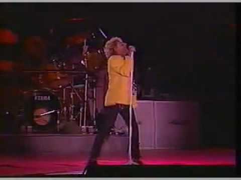 Rod Stewart - Live In Chile 1989 - Some Guys.Have All The Luck