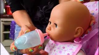 Boneka Baby Born dan Baby Annabell | Bermain Memasak dan Belajar Tentang Kerjasama