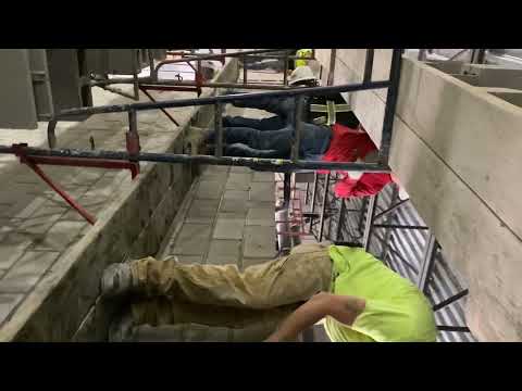Hod carrying #viral #youtube #construction #bricklaying #drunk #polog