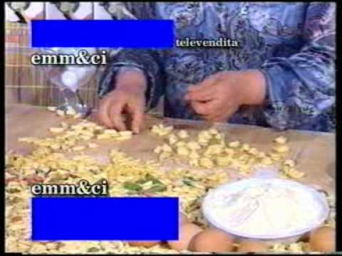 Demetra Macchina per Cavatelli, Orecchiette, Gnocchetti Sardi Elettrocenter