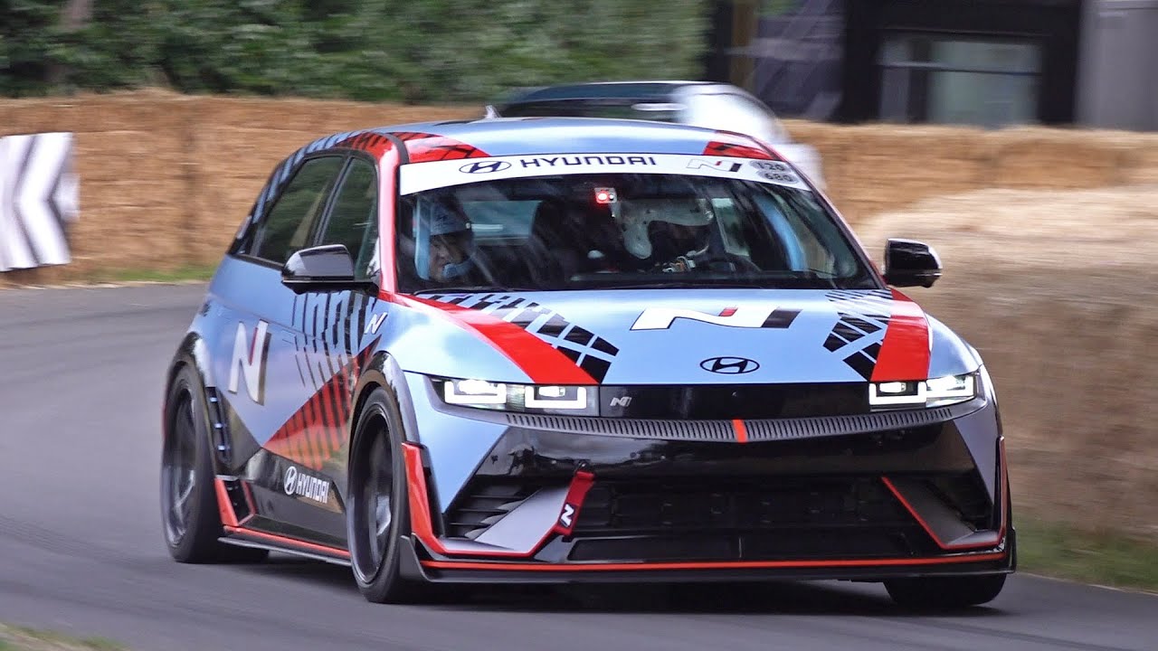 Hyundai IONIQ 5 N Drift Spec Debuts at Goodwood FOS 2023 Drifting