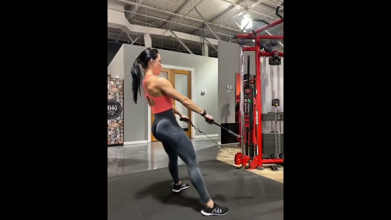 #@Sweetfit21 if someone is waiting on the machine, don’t monopolize it! 😉