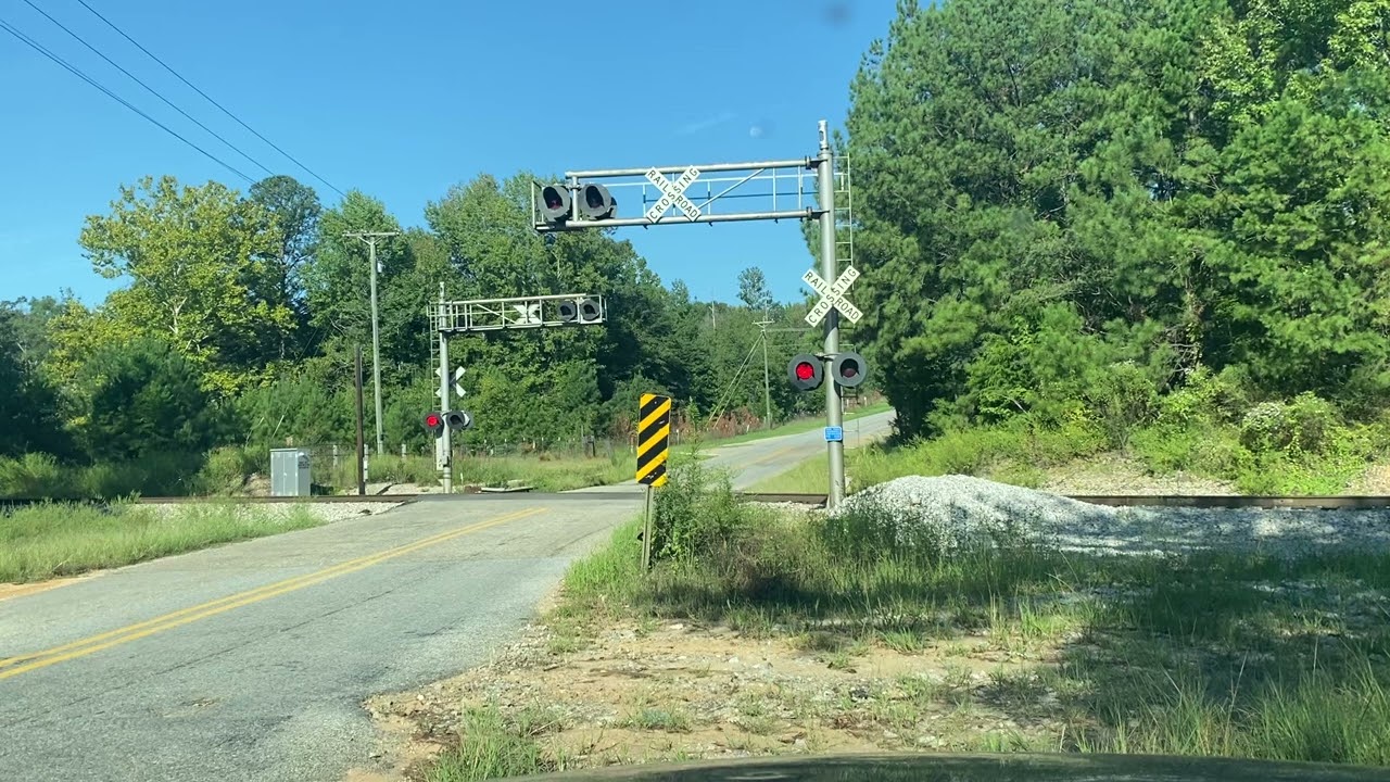 CSX GP38-2 2709 leads a local with a fouled K5L