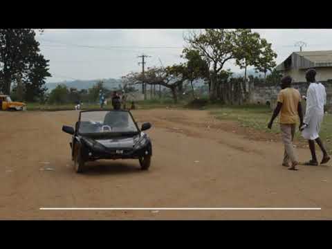 Obala : un jeune fabrique un tricycle made in Cameroon