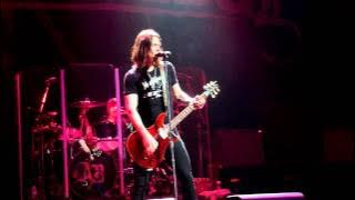Alter Bridge (Life Must Go On)
